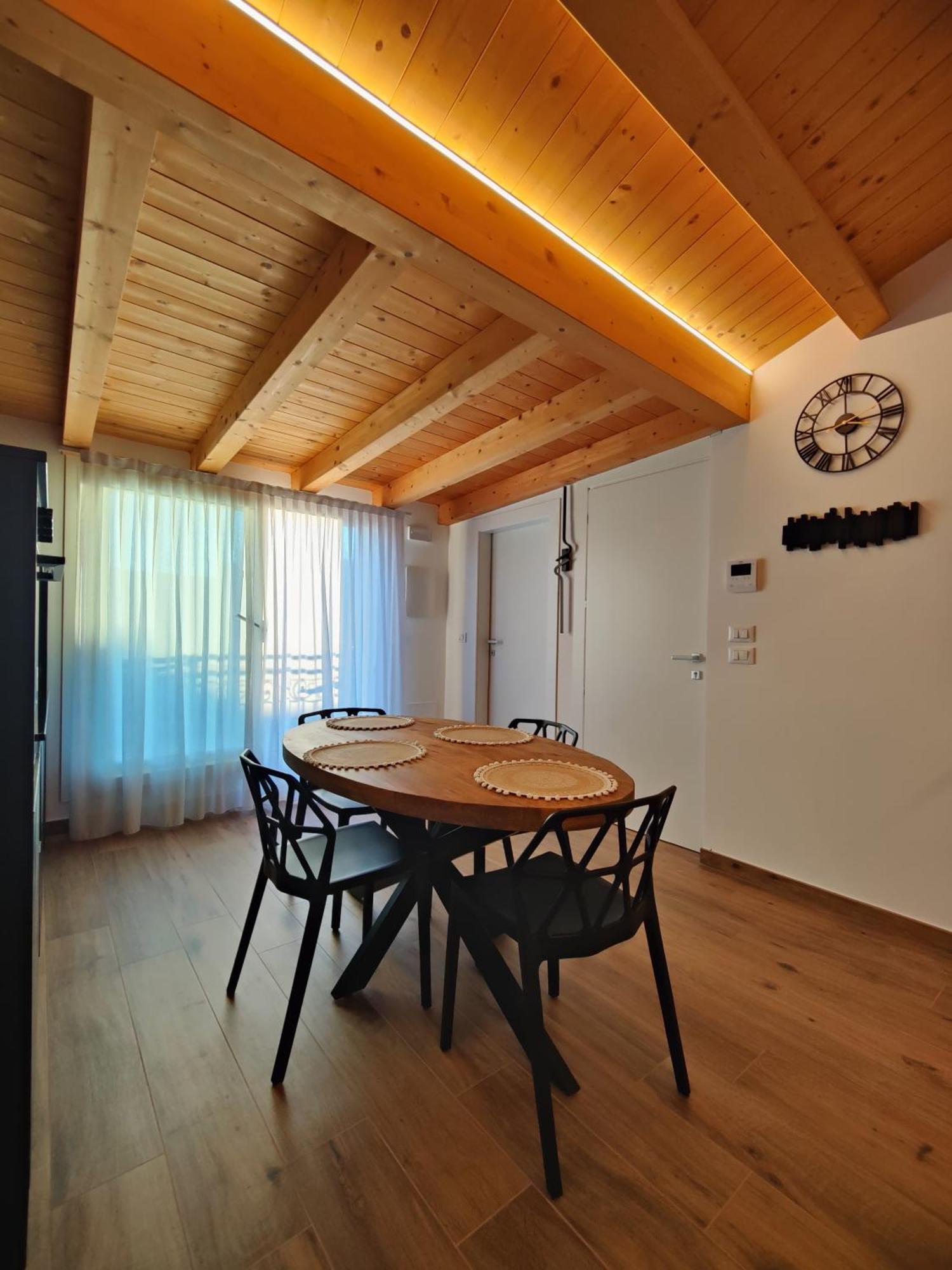 Parsifal House Чоджия Екстериор снимка
